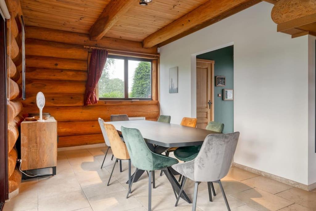 Cozy 4-Bedroom Chalet With Outdoor Spa In Zottegem מראה חיצוני תמונה