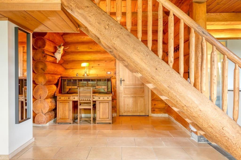 Cozy 4-Bedroom Chalet With Outdoor Spa In Zottegem מראה חיצוני תמונה