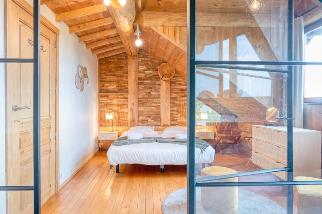 Cozy 4-Bedroom Chalet With Outdoor Spa In Zottegem מראה חיצוני תמונה